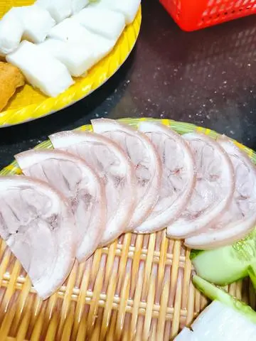 Hình ảnh BÚN ĐẬU THỊT BẮP