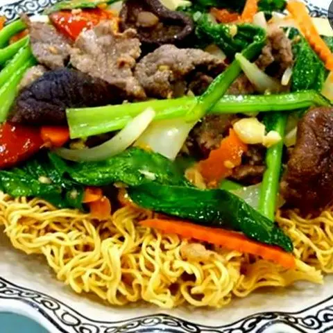 Hình ảnh Mì gói xào bao tử
