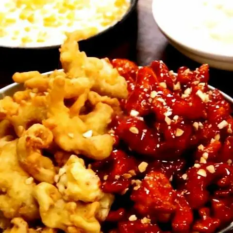 Hình ảnh Chân gà rút xương chiên giòn