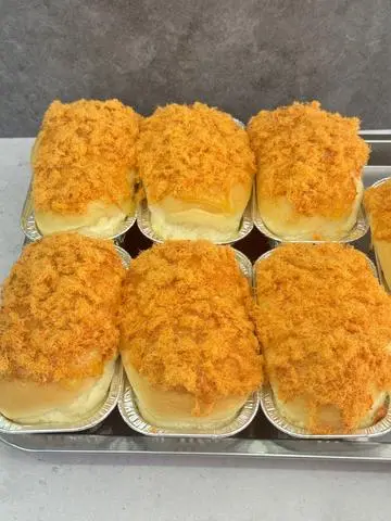 Hình ảnh  bánh mì sốt phô mai gà cay