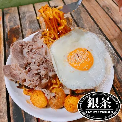 Hình ảnh Mì cay Hàn Quốc sốt tiêu đen bò Mỹ