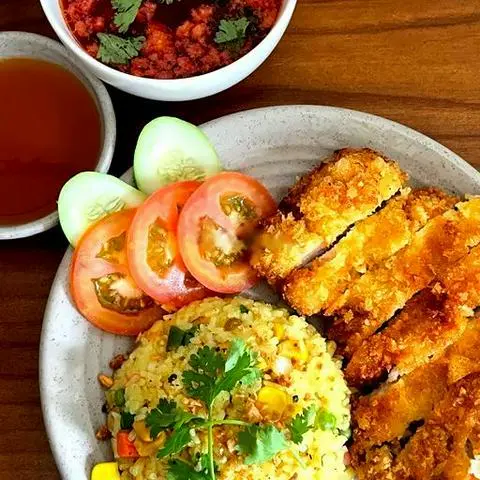 Hình ảnh Cơm heo chiên xù sốt chua ngọt