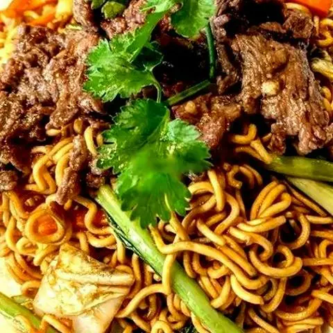 Hình ảnh Mì gói xào bò