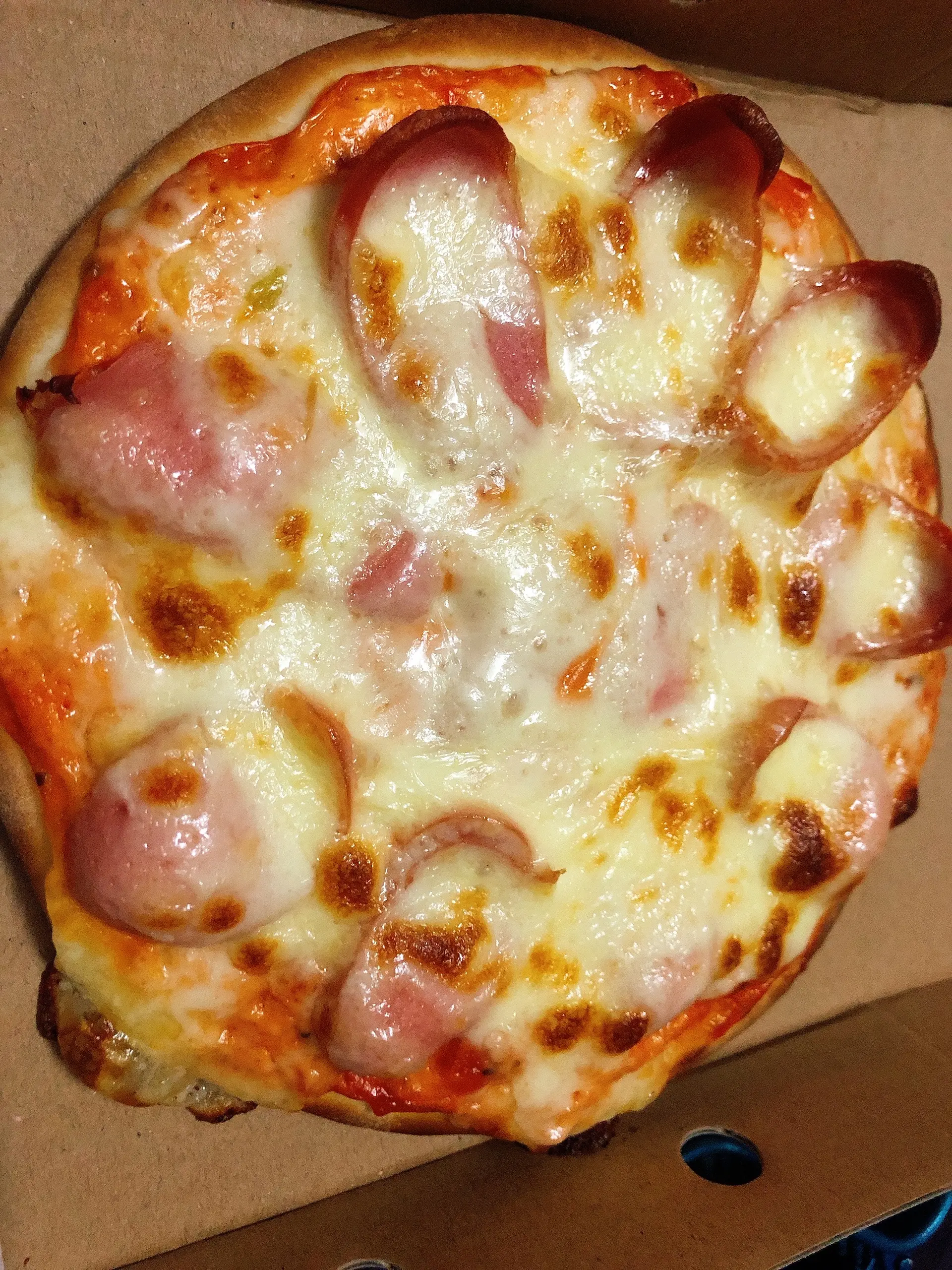Hình ảnh Pizza xúc xích