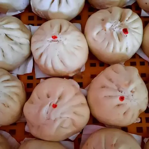Hình ảnh Bánh Bao Trứng Cút+ Trứng Muối+ Xá Xíu