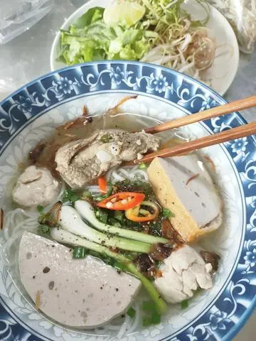 Hình ảnh Bún sườn chả (khôg mọc)