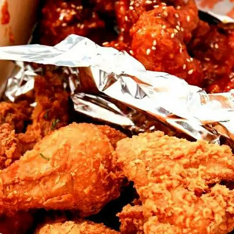 Hình ảnh Combo gà nửa con - chân gà chiên giòn - Coca