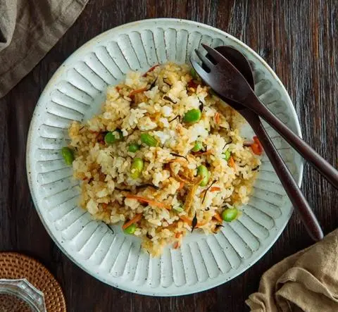 Hình ảnh Cơm chiên tỏi/cơm chiên trứng