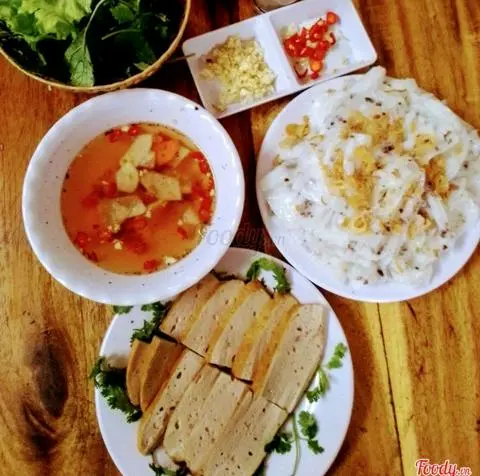 Hình ảnh Bánh Cuốn Tráng + Chả Quế