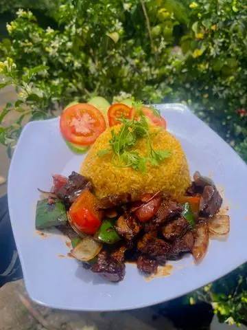 Hình ảnh Cơm Chiên Bò Lúc Lắc 100g