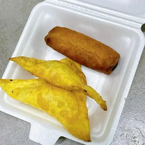 Hình ảnh Combo hoành thánh chả giò 