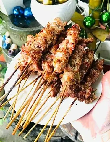 Hình ảnh Lụi heo nướng