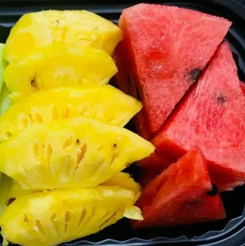 Hình ảnh Thơm và Dưa Hấu Muối Tây Ninh lạnh ngon 500gr