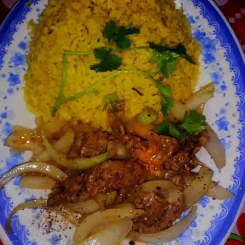 Hình ảnh Cơm bò xào rau 