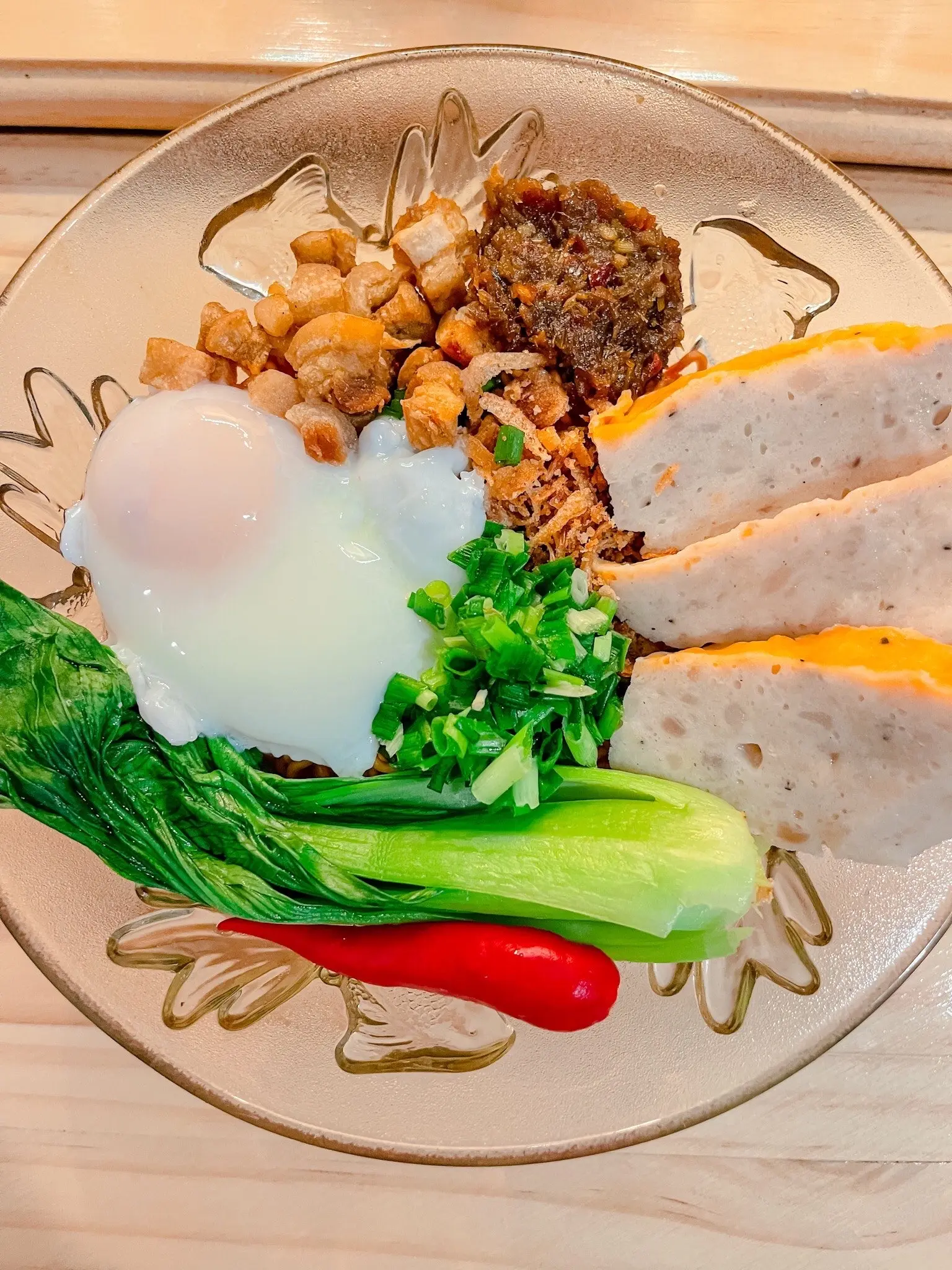 Hình ảnh MÌ TRỘN TRỨNG LÒNG ĐÀO + CHẢ CUA
