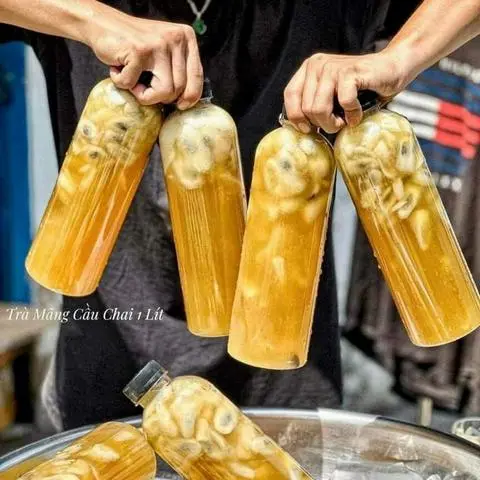 Hình ảnh Trà mãng cầu chai 1 lít 