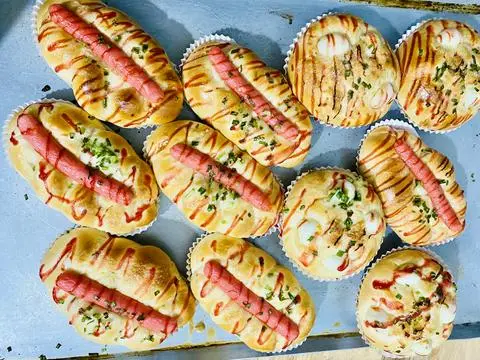 Hình ảnh Bánh mặn trứng cút 