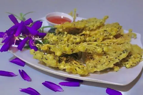 Hình ảnh Nấm Kim Châm Cuộn Rong Biển