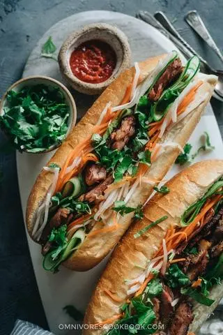 Hình ảnh Beef Bánh mì / Sub Sw