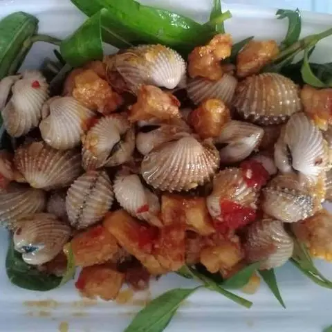 Hình ảnh sò huyết xào bơ cay