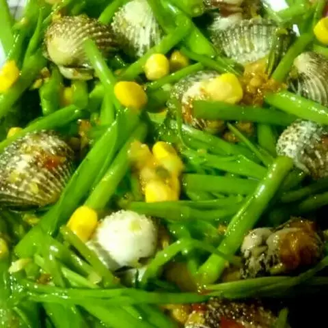 Hình ảnh Sò huyết xào rau muống 