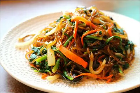 Hình ảnh Miến trộn Hàn Quốc
