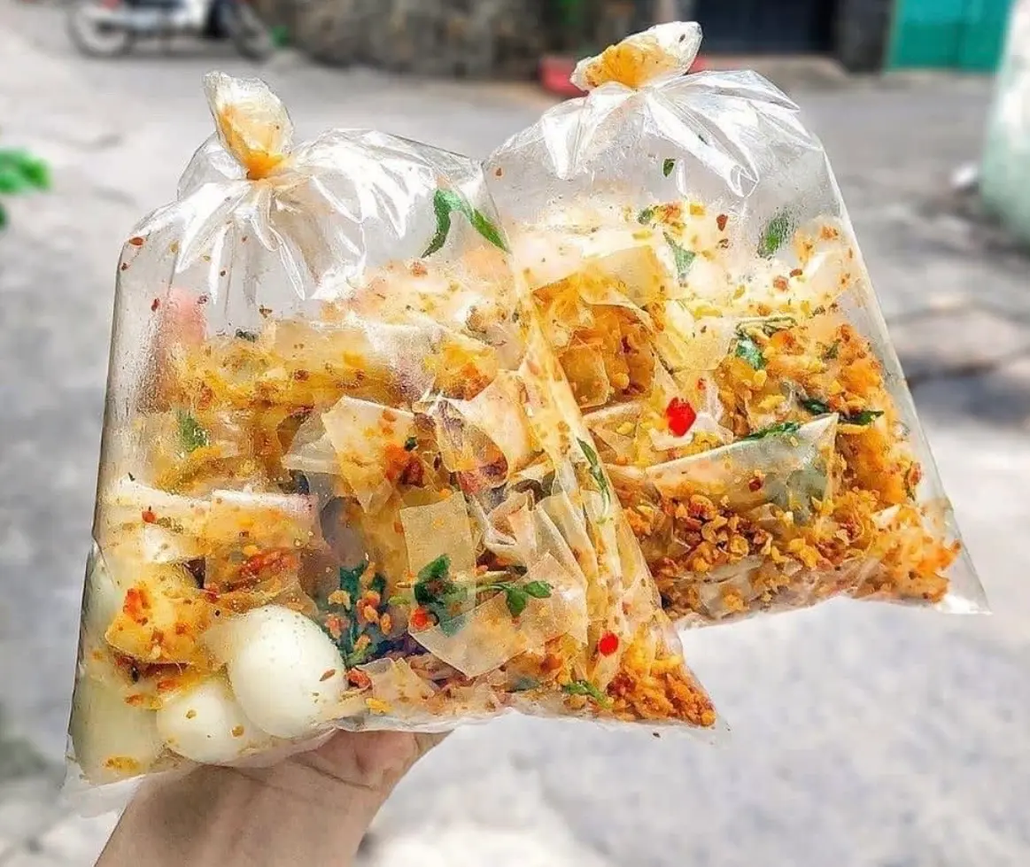 Hình ảnh Bánh tráng dẻo trộn tỏi ớt