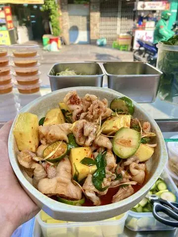 Hình ảnh Chân gà sốt Thái S