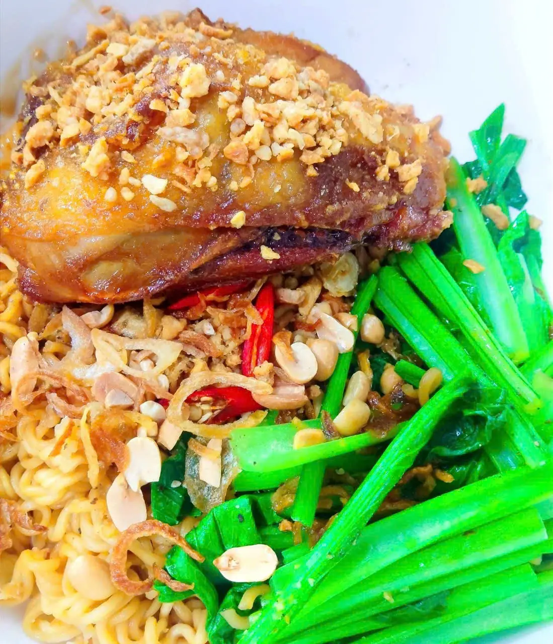 Hình ảnh Mì trộn Má Đùi Gà