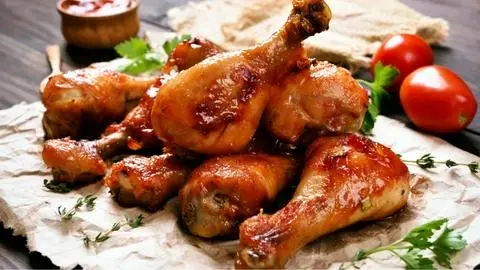 Hình ảnh Cơm Đùi Gà Khìa Mắm Tỏi