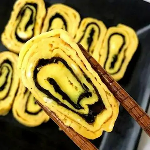 Hình ảnh TRỨNG CUỘN RONG BIỂN