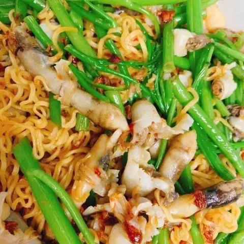Hình ảnh Ốc Móng Tay Xào Rau Muốn Mì  2 giấc 