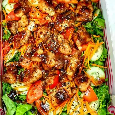 Hình ảnh Salad phi lê cá chiên xù sốt teriyaki