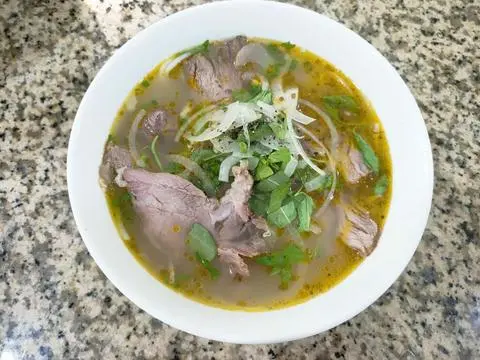 Hình ảnh Bún bò nạm