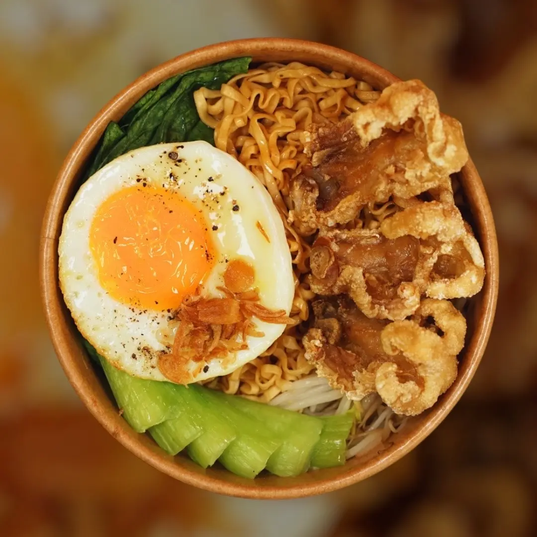 Hình ảnh Mì Trộn Trứng Tóp Mỡ 