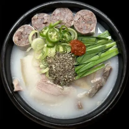 Hình ảnh 85. 순대국 / Súp Lòng Dồi Thịt Heo