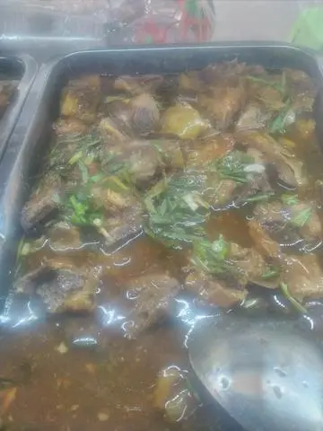Hình ảnh sườn non kho chua ngon