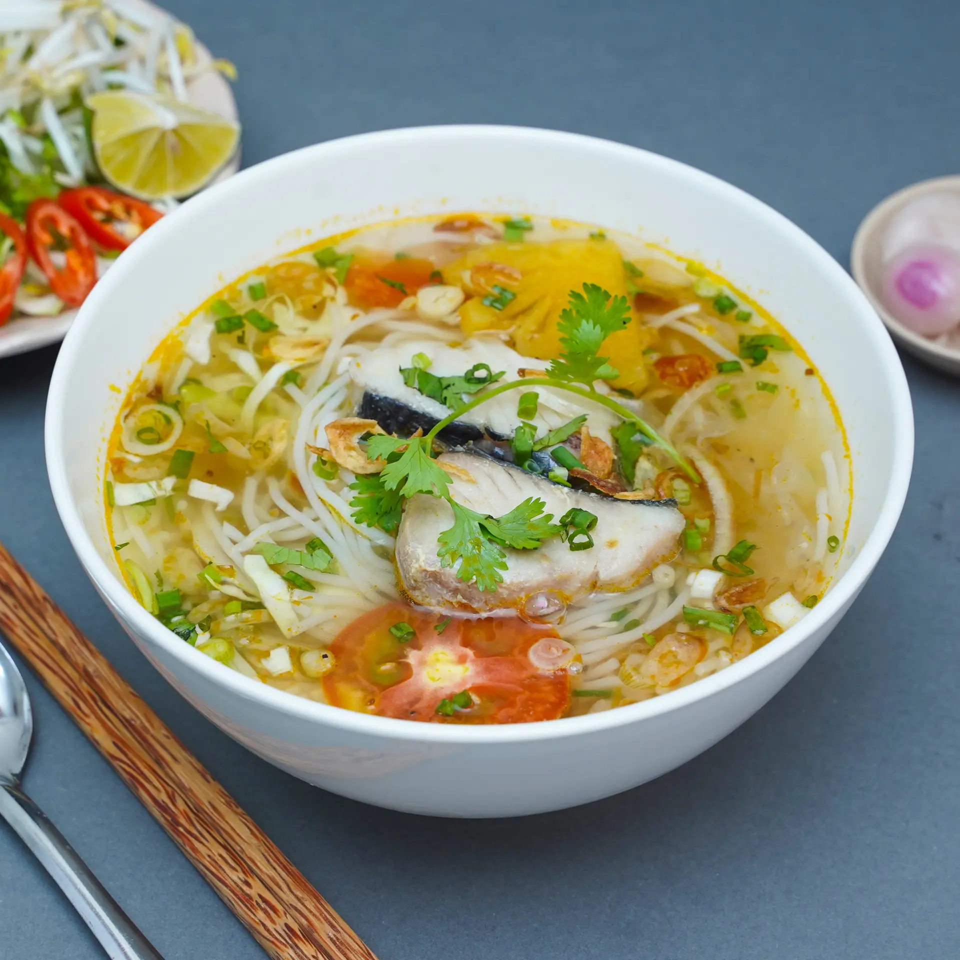 Hình ảnh Bún cá thu dằm