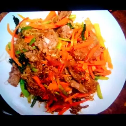 Hình ảnh Miến xào bò
