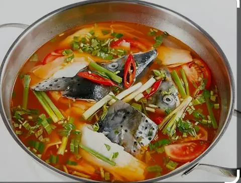 Hình ảnh Lẩu đầu cá hồi