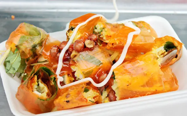 Hình ảnh bánh tráng cuốn trứng 