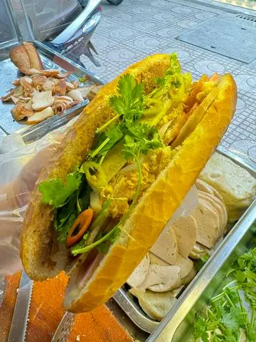 Hình ảnh Bánh mì thịt Min