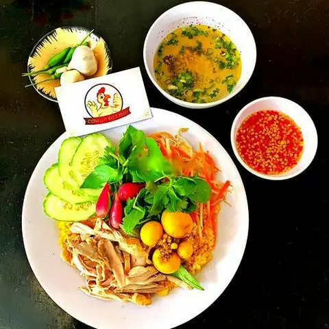 Hình ảnh Cơm gà xé trứng non