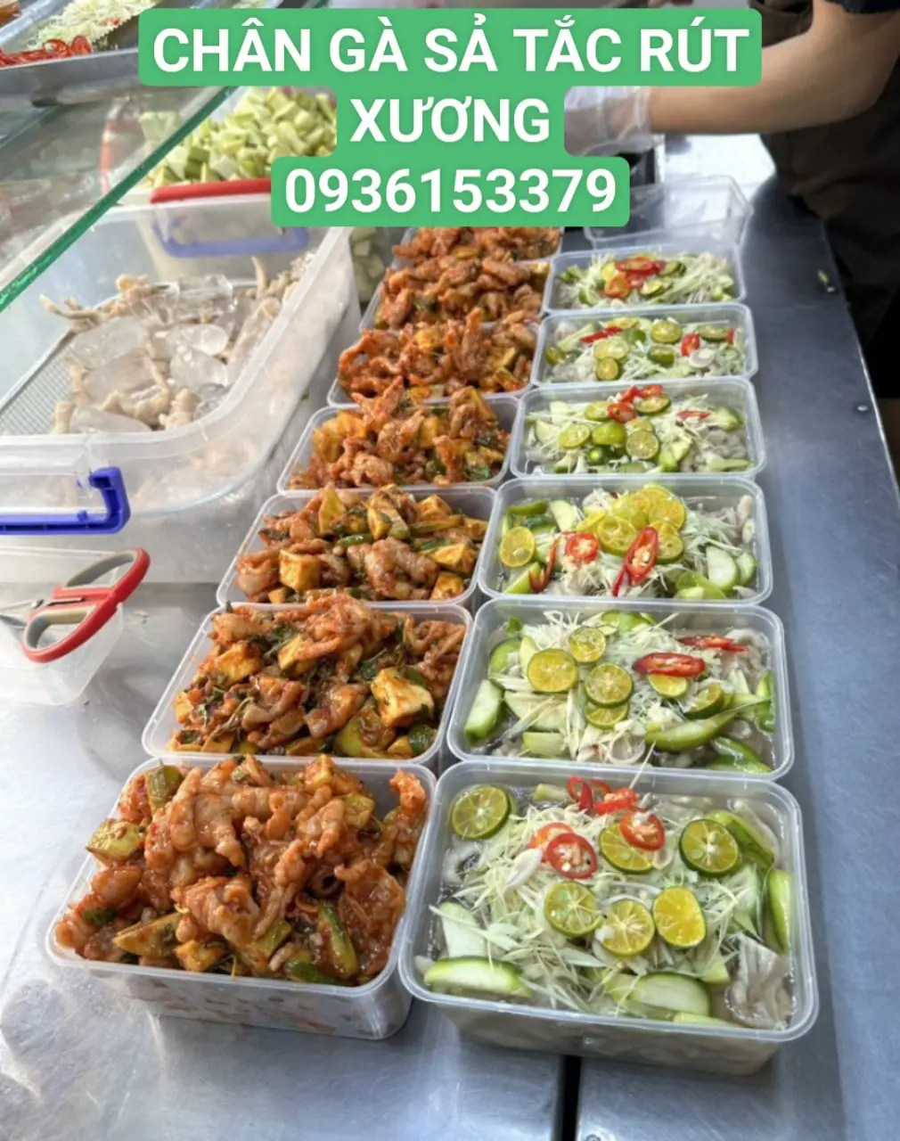Hình ảnh CHÂN GÀ NGÂM SẢ TẮC RÚT XƯƠNG 