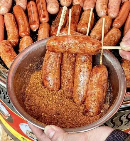 Hình ảnh Lạp xưởng nướng đá 