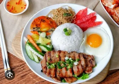 Hình ảnh Cơm sườn bì