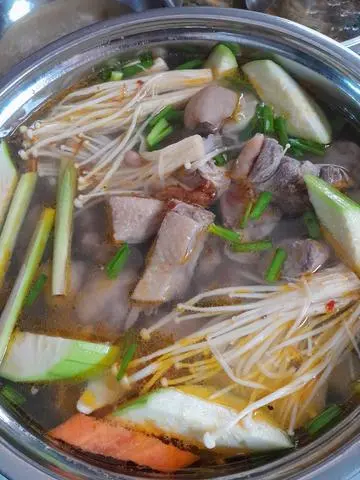 Hình ảnh Lẩu gà nòi hầm sả