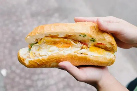 Hình ảnh bánh mì ốp la