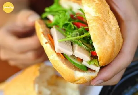 Hình ảnh Bánh mì Chả