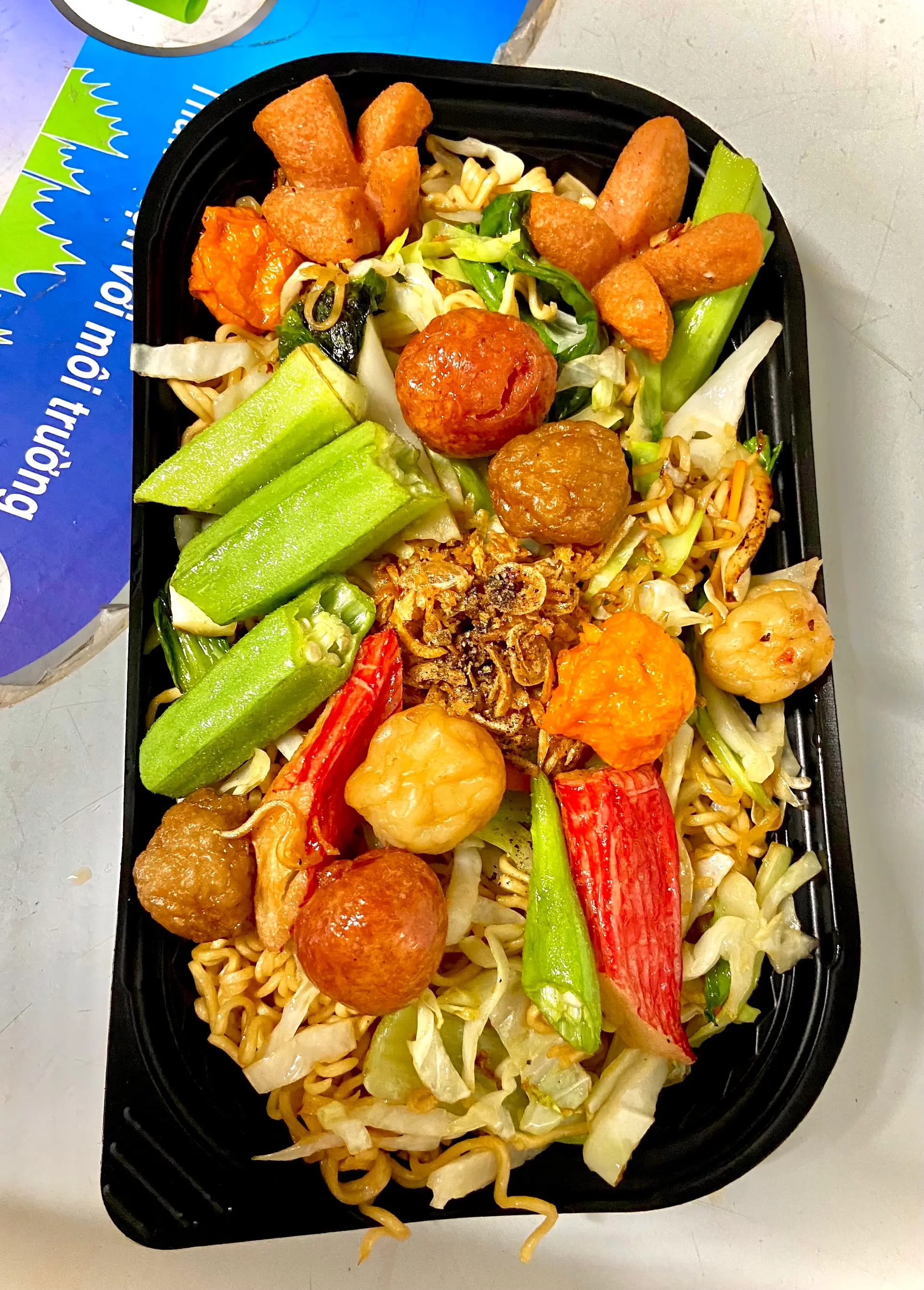 Hình ảnh Mì Xào Cá Viên Chiên